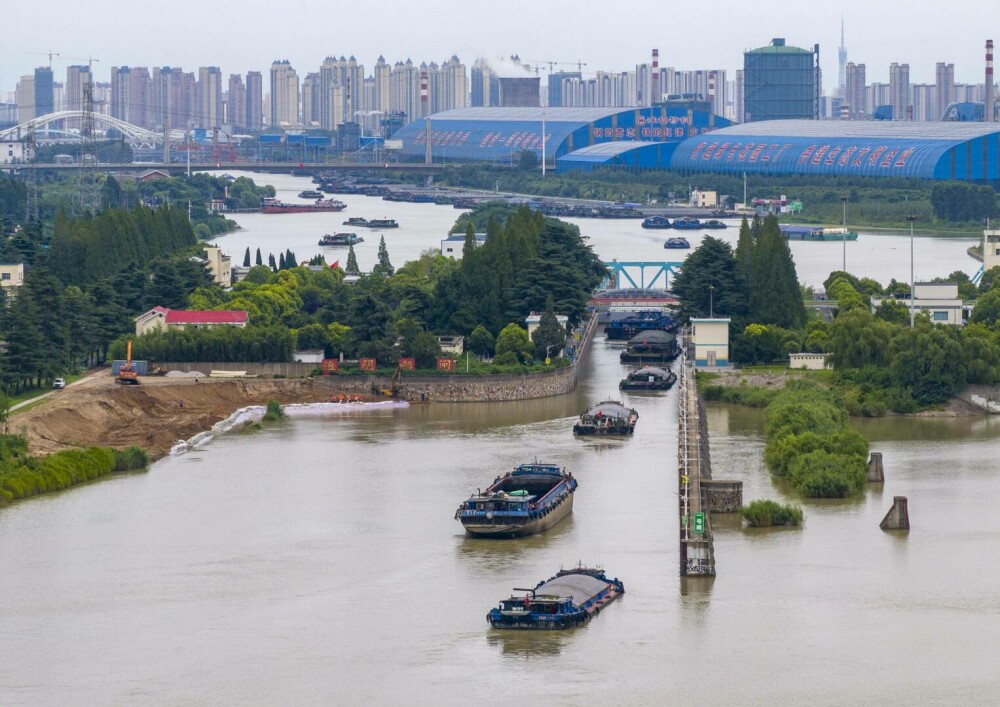 Ploile și inundațiile au semănat dezastru în Beijing și orașele din apropiere. cel puţin 11 morţi şi 27, dispăruţi | FOTO - Imaginea 2