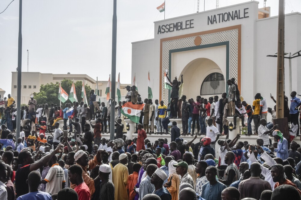 Statele UE pregătesc evacuarea cetăţenilor lor din Niger. Franța a trimis trei avioane A330 - Imaginea 8