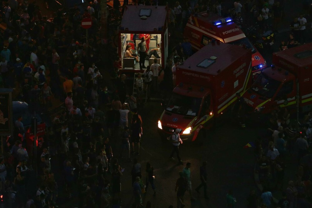 Manifestație în Piaţa Victoriei la cinci ani de la evenimetele din 10 august 2018. „Înlăcrimaţi, dar nu de la gaze” | FOTO - Imaginea 4