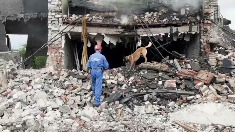 Un mort şi cel puţin nouă persoane date dispărute, după explozia de la uzina militară de lângă Moscova. Cauza deflagrației - Imaginea 5