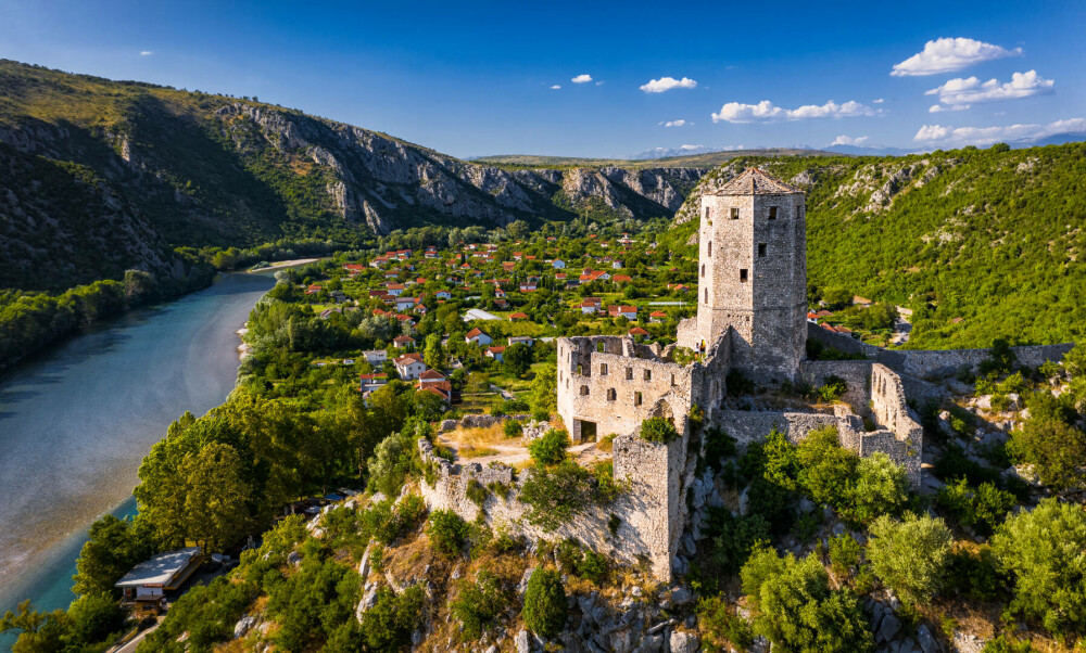 Vacanță în Bosnia – Herțegovina. Cele mai frumoase locuri de vizitat și cât costă o vacanță - Imaginea 1