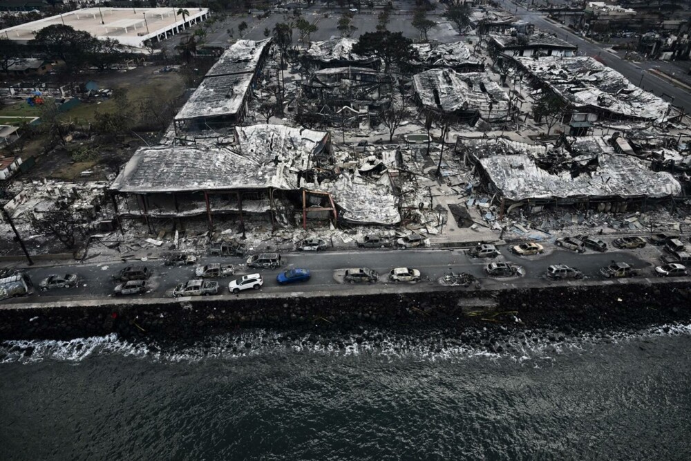 GALERIE FOTO. Imagini șocante în Hawaii. Un întreg oraș istoric a ajuns cenușă. Bilanțul deceselor a crescut la 53 - Imaginea 2