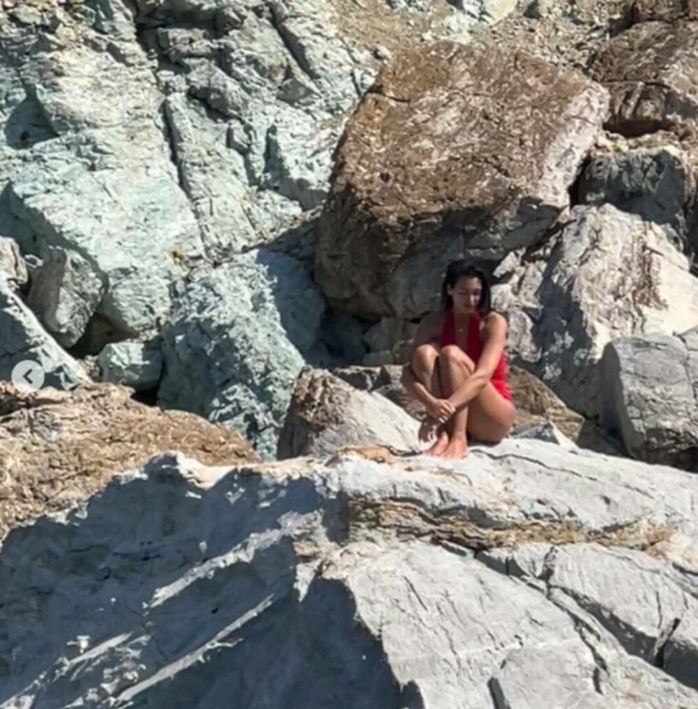 Dua Lipa a apărut „în franjuri” la o cină privată din New York. Și-a afișat silueta de invidiat - Imaginea 93