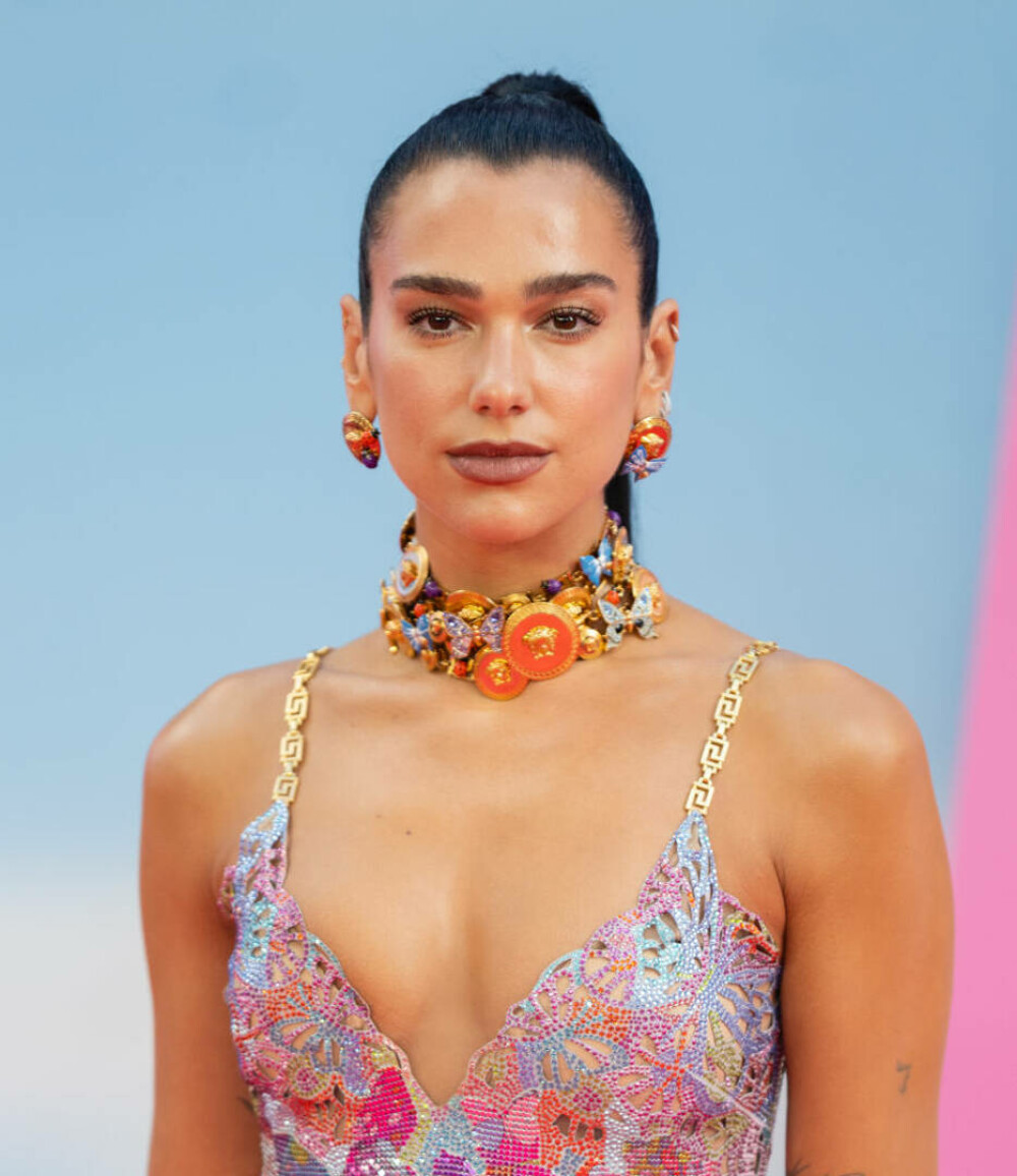 Dua Lipa a apărut „în franjuri” la o cină privată din New York. Și-a afișat silueta de invidiat - Imaginea 87