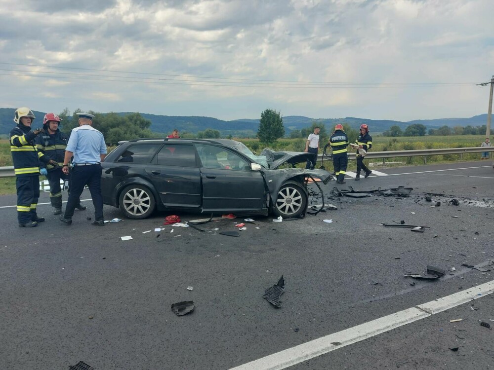 Un tânăr de 19 ani a murit după o depășire neregulamentară, pe centura orașului Avrig. FOTO - Imaginea 3