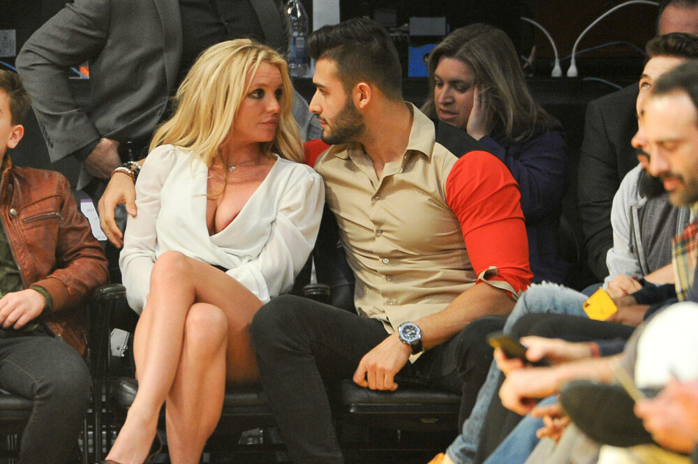 Cum a fost surprinsă Britney Spears după două zile de la divorțul de Sam Asghari. „Nu mai puteam suporta durerea” | FOTO - Imaginea 21