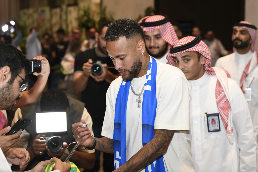 Neymar a fost primit ca un rege în Arabia Saudită, în ajunul prezentării la Al-Hilal. FOTO - Imaginea 2