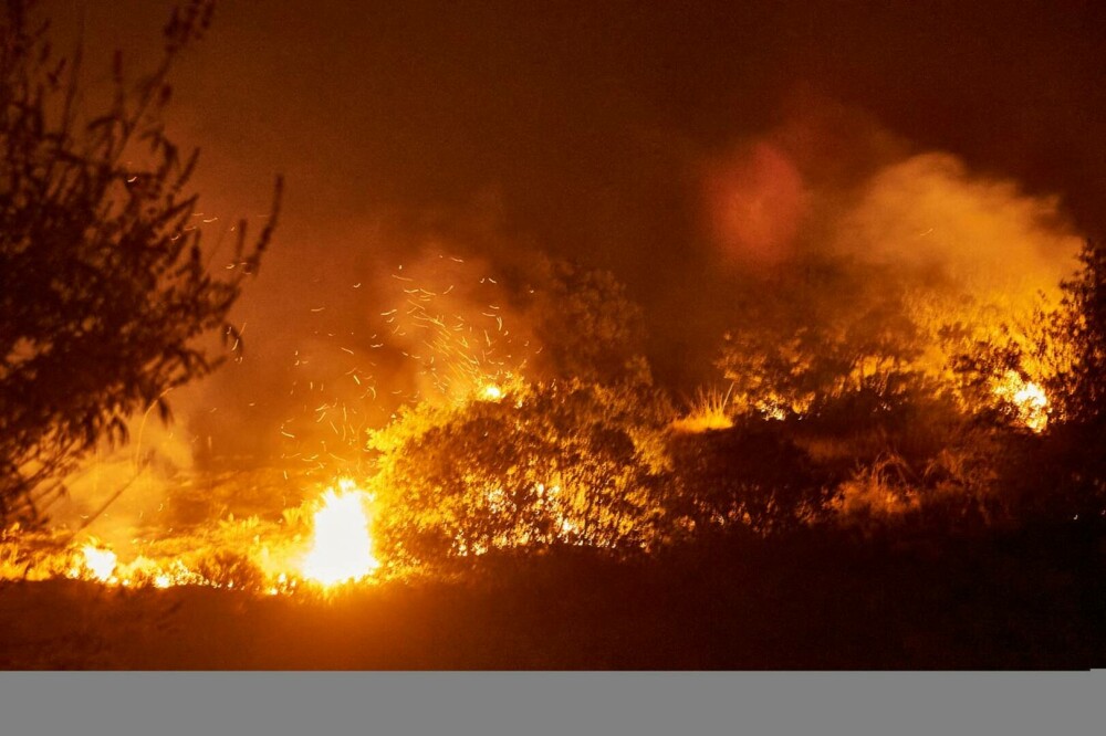 New York Times, reportaj despre incendiile din Grecia. Localnic: Românii sunt niște mașini. Suntem norocoși că sunt aici - Imaginea 29
