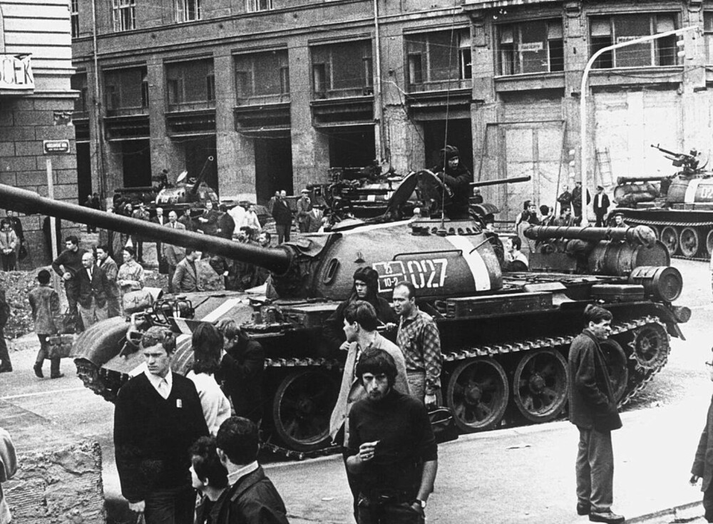 VIDEO. 55 de ani de la invadarea Cehoslovaciei, la comanda Uniunii Sovietice. Nicolae Ceaușescu a refuzat să implice România - Imaginea 2