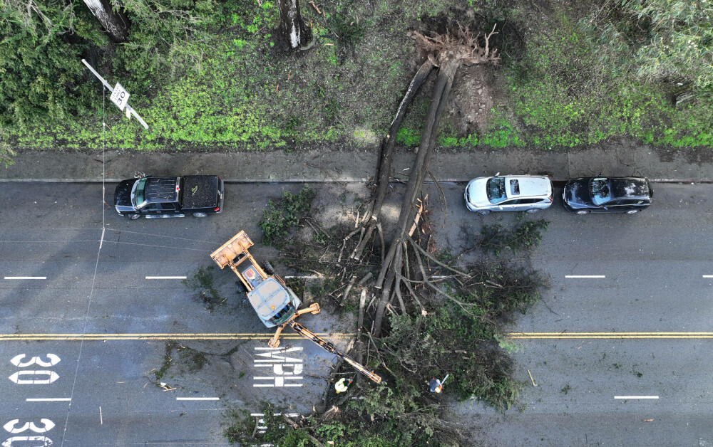 Atenţionare de călătorie pentru SUA: Stare de urgenţă în sudul statului California, din cauza furtunii tropicale Hillary - Imaginea 3