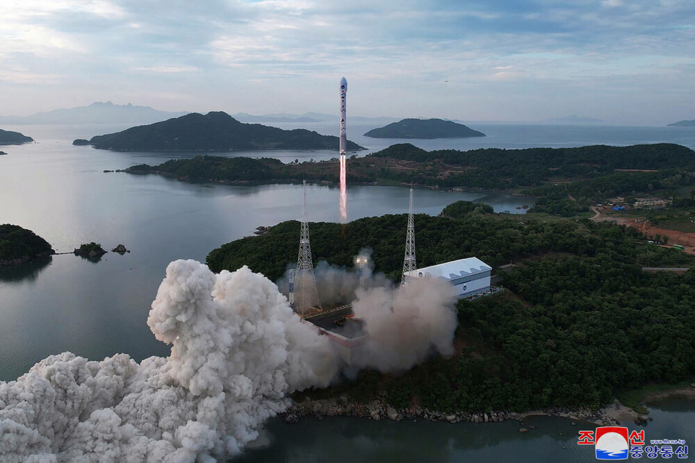 Coreea de Nord vrea să lanseze un satelit militar. Când va avea loc operațiunea - Imaginea 1