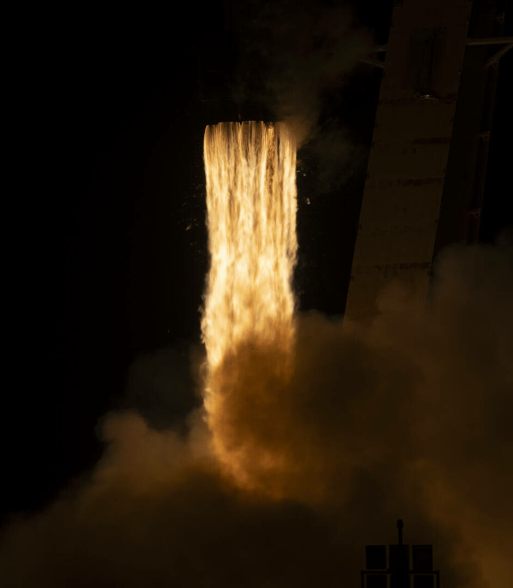 NASA şi SpaceX au trimis un echipaj spre Staţia Spaţială Internaţională. Momentul decolării | FOTO - Imaginea 16