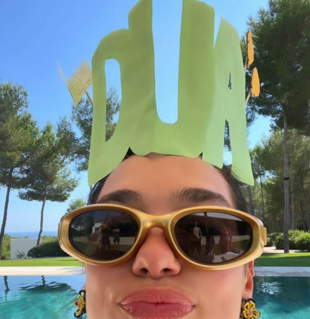 Dua Lipa a apărut „în franjuri” la o cină privată din New York. Și-a afișat silueta de invidiat - Imaginea 66