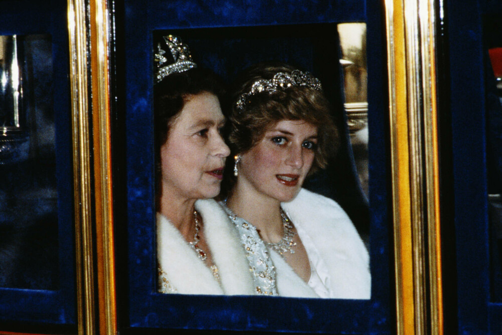 Scrisoarea reginei Elisabeta a II-a care a făcut-o pe prințesa Diana să divorțeze de Charles. Ce i-a scris suverana - Imaginea 11