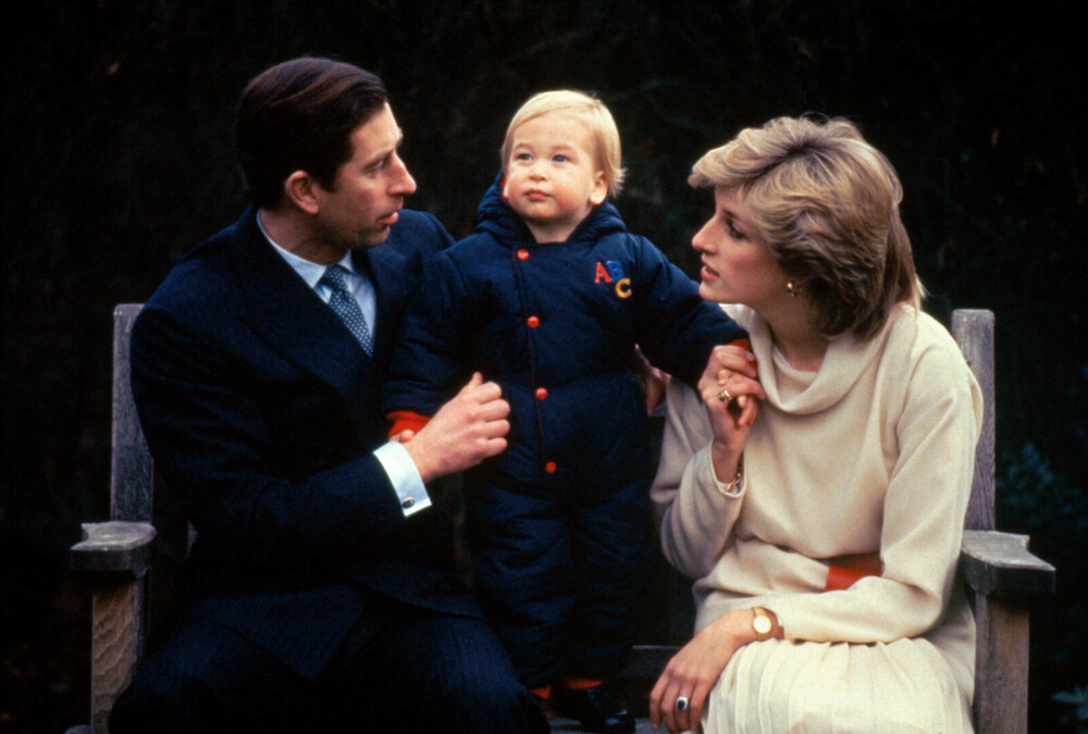 Prinţul William, fotografie amuzantă alături de cei trei copii cu ocazia celei de-a 42-a aniversări. „Te iubim cu toţii!” - Imaginea 9