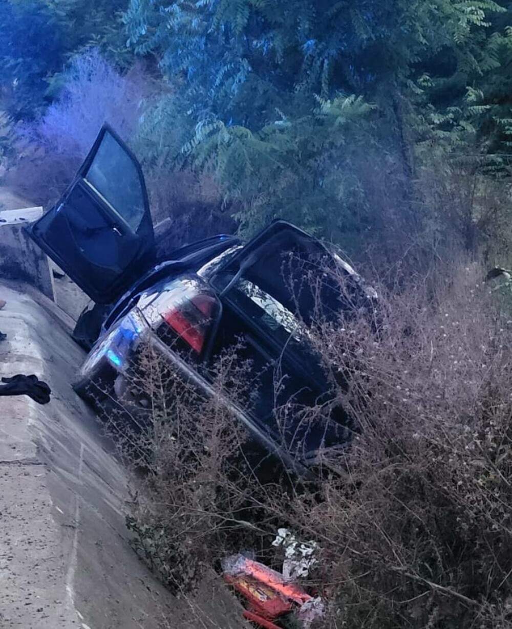 Un copil de un an și doi adulți au murit într-un grav accident în Botoșani. Un băiat de 10 ani a fost rănit. FOTO - Imaginea 4