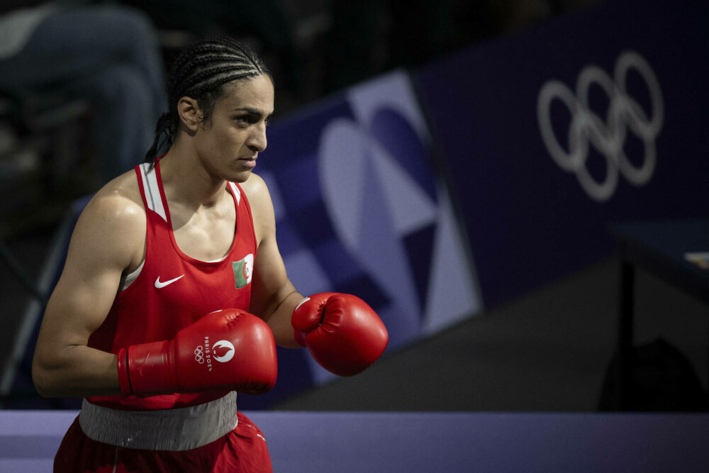 Controverse la box feminin. O sportivă descalificată la Mondiale pentru nivelul de testosteron și-a lovit puternic adversara - Imaginea 8