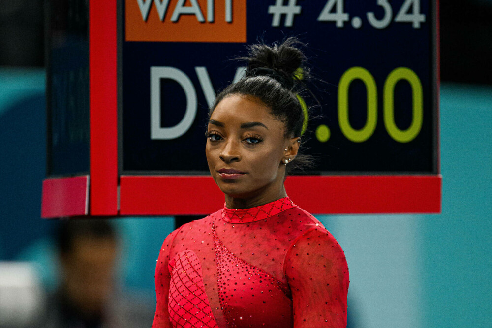 Gimnasta Simone Biles a câştigat aurul olimpic şi în finală la sărituri, la Jocurile Olimpice de la Paris. FOTO - Imaginea 2