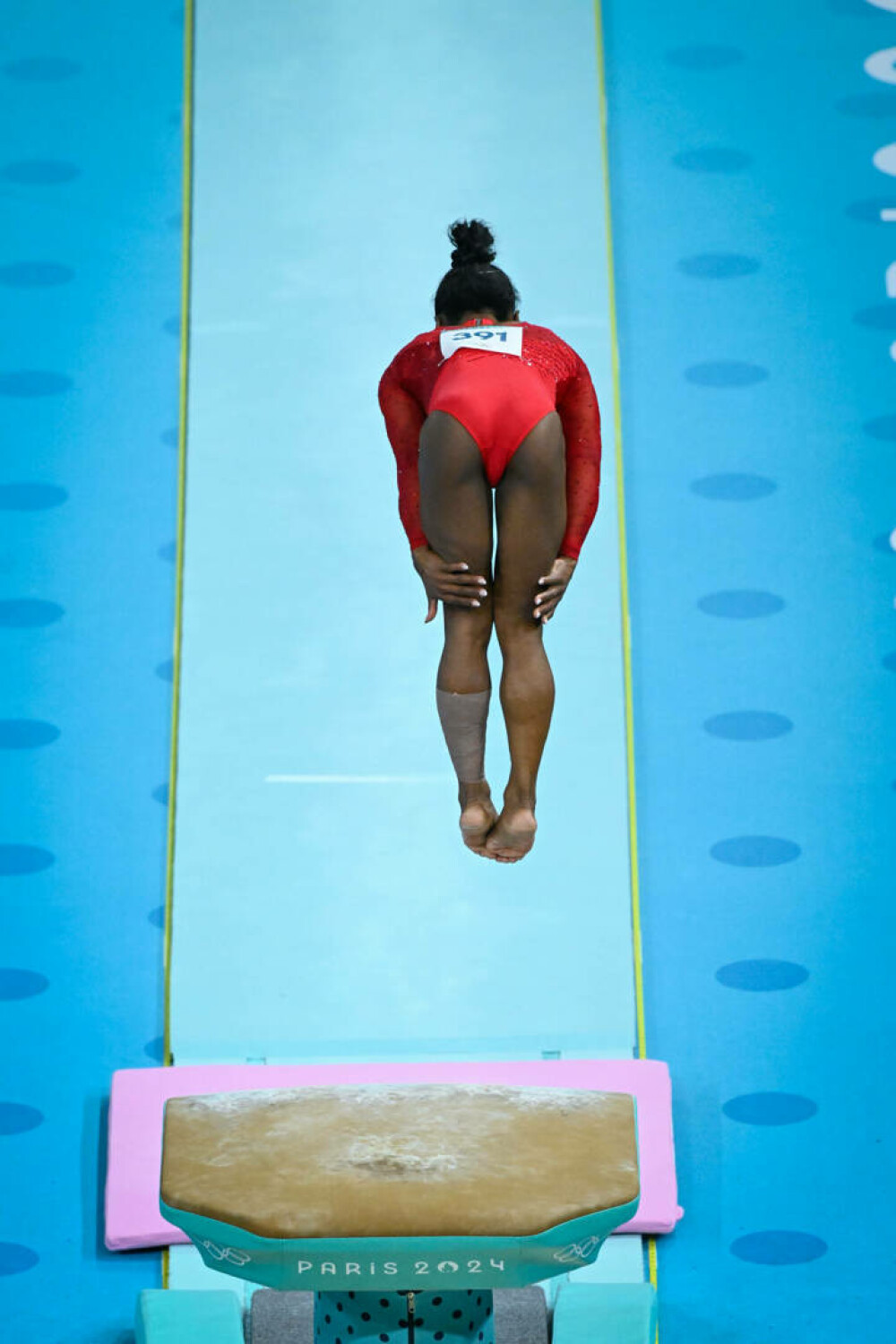 Gimnasta Simone Biles a câştigat aurul olimpic şi în finală la sărituri, la Jocurile Olimpice de la Paris. FOTO - Imaginea 6