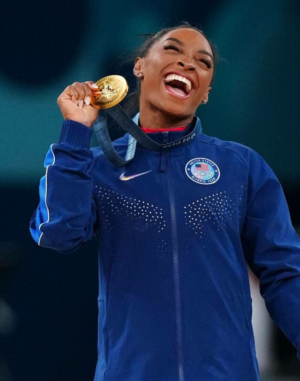 Gimnasta Simone Biles a câştigat aurul olimpic şi în finală la sărituri, la Jocurile Olimpice de la Paris. FOTO - Imaginea 12