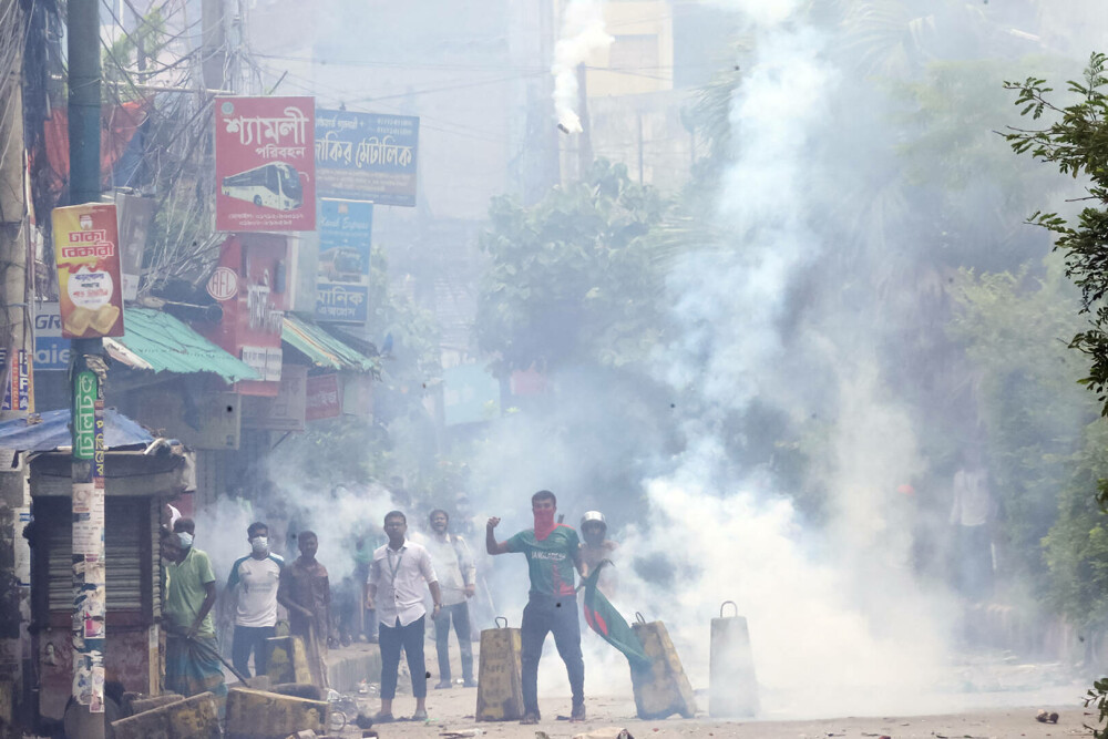 Cel puţin 73 de oameni au murit în violenţe în timpul unor manifestaţii antiguvernamentale masive în Bangladesh - Imaginea 5