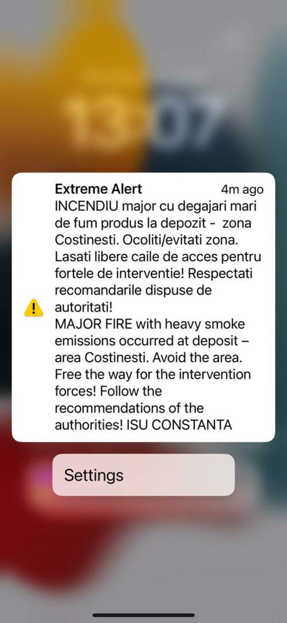 Incendiu violent la un depozit din Costineşti, cu degajări mari de fum. A fost emis mesaj RO-Alert | FOTO & VIDEO - Imaginea 5