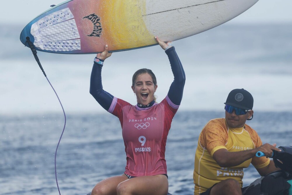 O balenă și-a făcut apariția la probele de surfing din Tahiti, de la Jocurile Olimpice 2024. FOTO - Imaginea 3