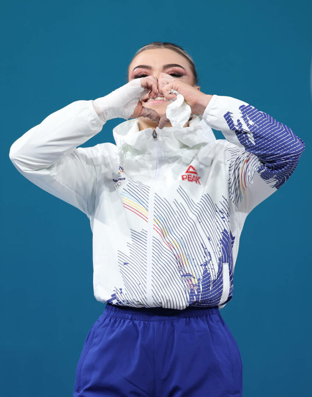 Jocurile Olimpice 2024. Mihaela Cambei: Sunt mândră de ce am reuşit, e prima medalie olimpică din istorie la haltere feminin - Imaginea 9