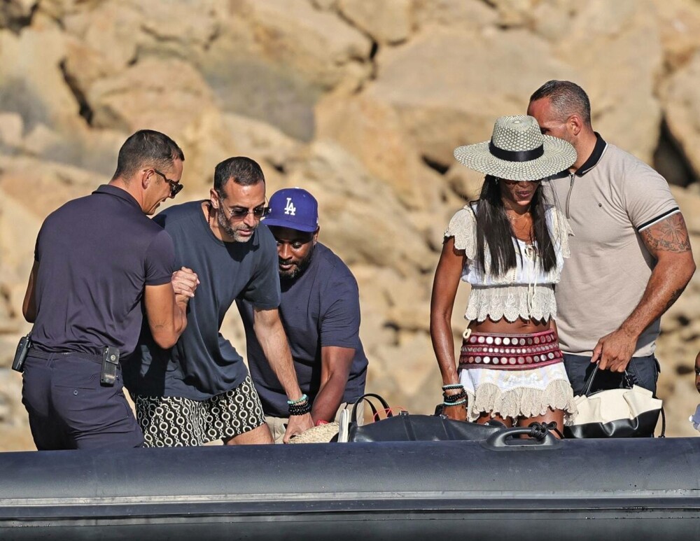 Naomi Campbell, apariție provocatoare la plajă, la 54 de ani. Cum a fost surprinsă de paparazzi în Ibiza. GALERIE FOTO - Imaginea 13