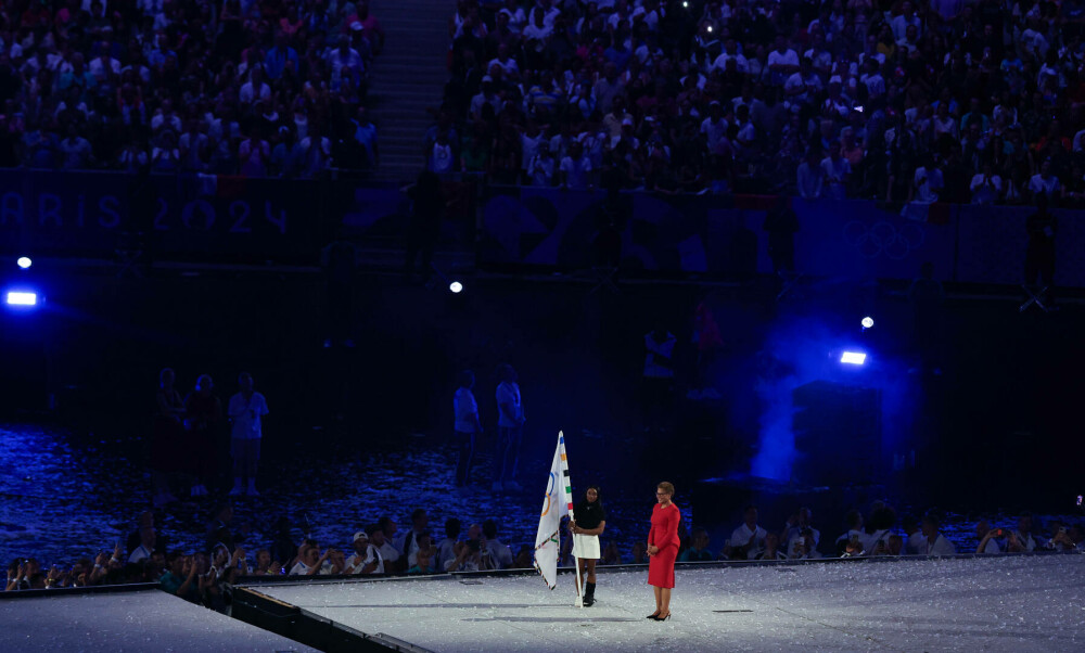 Simone Biles a purtat o gheată ortopedică la ceremonia de închidere a JO. Care este motivul. FOTO - Imaginea 5