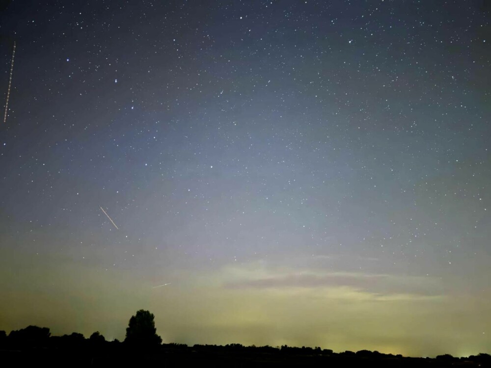 Perseidele și aurora boreală au luminat cerul României. Imagini spectaculoase cu ploaia de stele | GALERIE FOTO - Imaginea 6