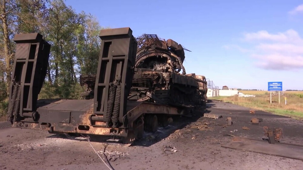 VIDEO. Momentul în care un steag al Rusiei este aruncat pe jos în regiunea Kursk: ”Este istoric, Glorie Ucrainei!” - Imaginea 5