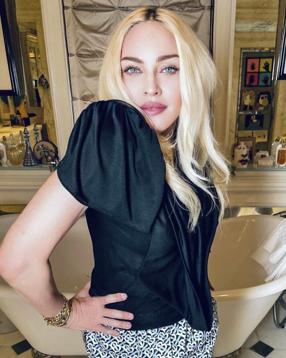 Madonna împlineşte 66 de ani. Cum a început cariera celei mai titrate artiste. GALERIE FOTO - Imaginea 15