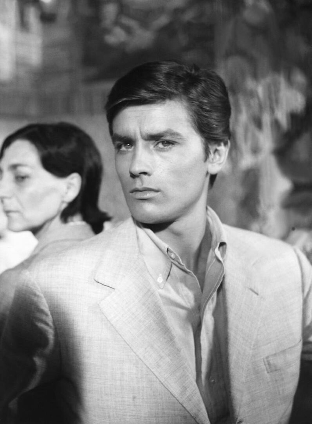 Presa internaţională îşi ia adio de la legendarul Alain Delon. „Cel mai frumos bărbat din istoria cinemaului” - Imaginea 22