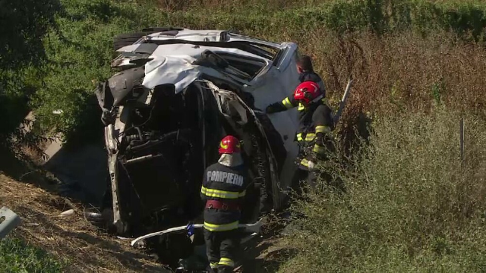 Greșeala făcută de șoferul de TIR care a dus la tragedia de pe autostrada A4. Microbuzul staționa pe banda de urgență - Imaginea 2