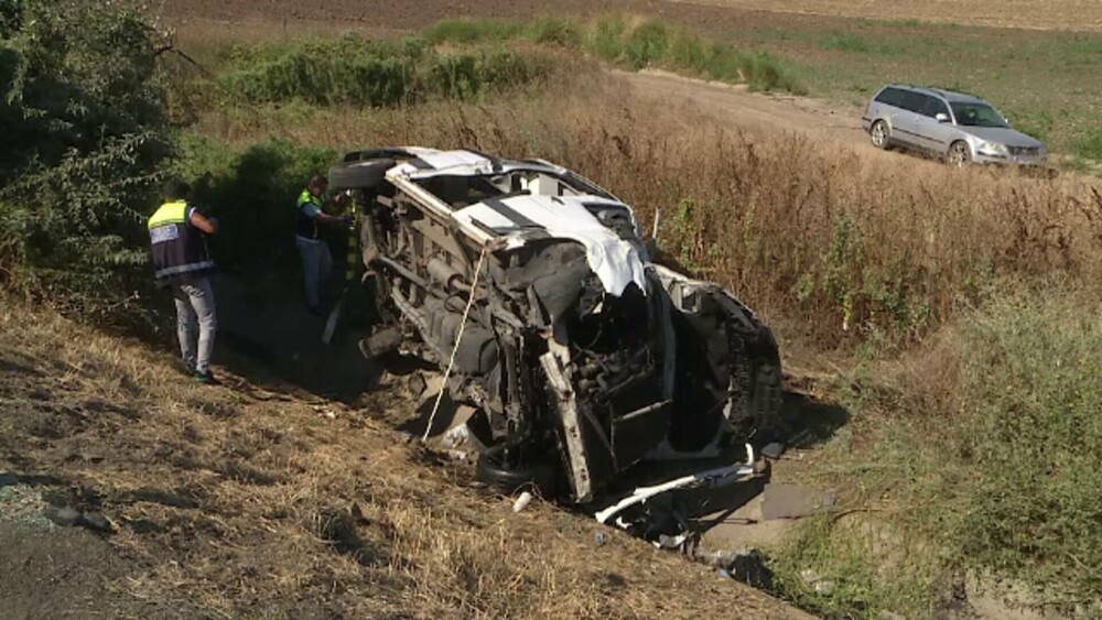 Greșeala făcută de șoferul de TIR care a dus la tragedia de pe autostrada A4. Microbuzul staționa pe banda de urgență - Imaginea 5