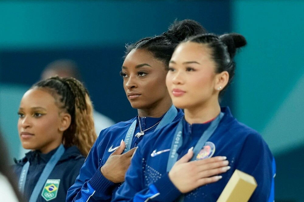 Ce a pățit Simone Biles într-un club din Paris. „Sunteți nebuni. De ce ai încerca să te joci cu mine în felul ăsta” - Imaginea 16