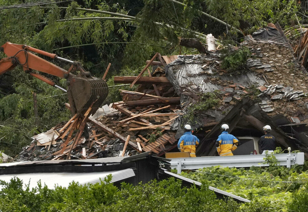 Daune în Japonia, după taifunul Shanshan. Cel puțin cinci persoane au murit şi milioane sunt evacuate | VIDEO & GALERIE FOTO - Imaginea 9