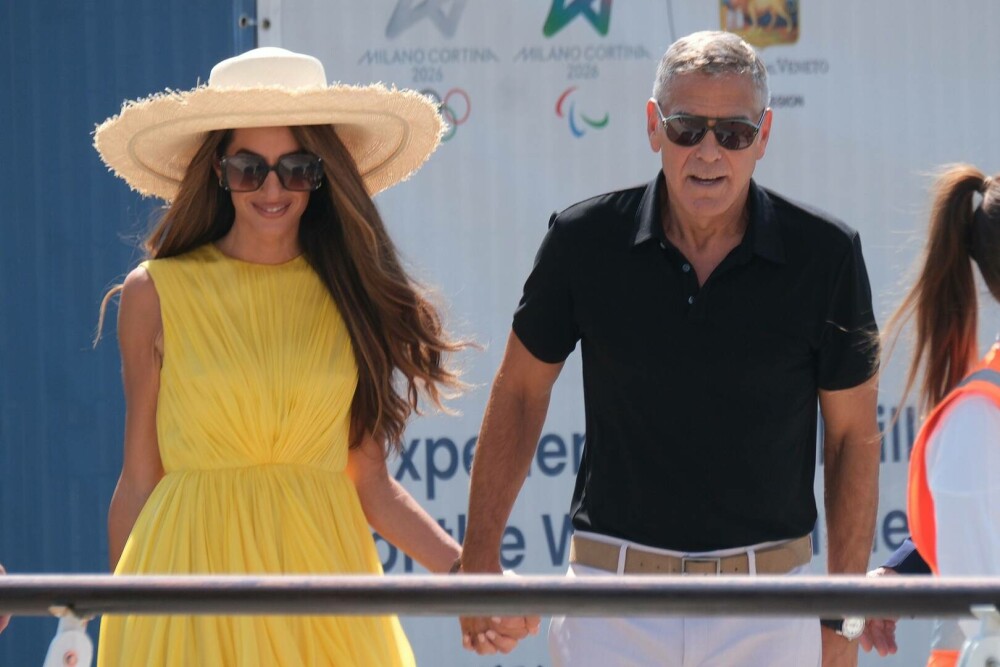 George și Amal Clooney, apariție plină de eleganță în Veneția. Cum au fost surprinși de paparazzi. GALERIE FOTO - Imaginea 17