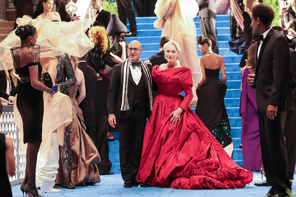 FOTO. Meryl Streep, apariție ”senzațională” la 76 de ani, într-o rochie cu umerii goi, ”cu un decolteu extravagant” - Imaginea 2