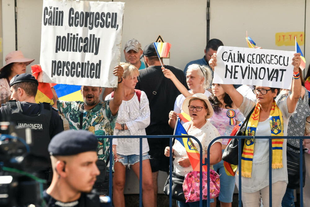 „Acțiuni contra ordinii constituționale”. Încadrarea juridică a faptelor lui Călin Georgescu, schimbată în „complicitate” - Imaginea 4