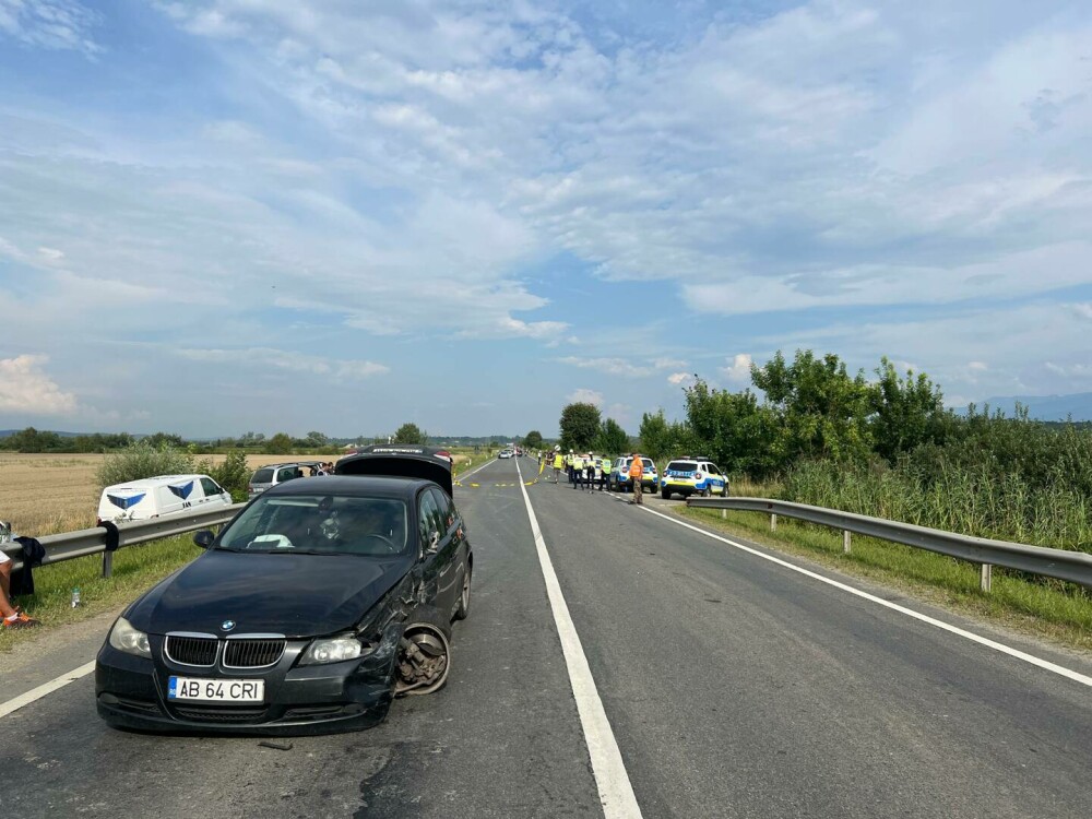 Accident grav între un microbuz și o mașină, în Sibiu. 11 persoane au fost implicate, iar trei dintre ele au ajuns la spital - Imaginea 6