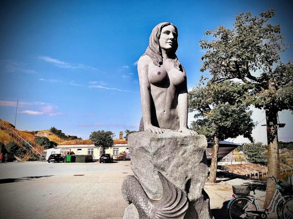 Marea Sirenă din Danemarca iscă scandal, din cauza sânilor săi prea voluptuoși. ”Visul înfierbântat al unui bărbat” | FOTO - Imaginea 4