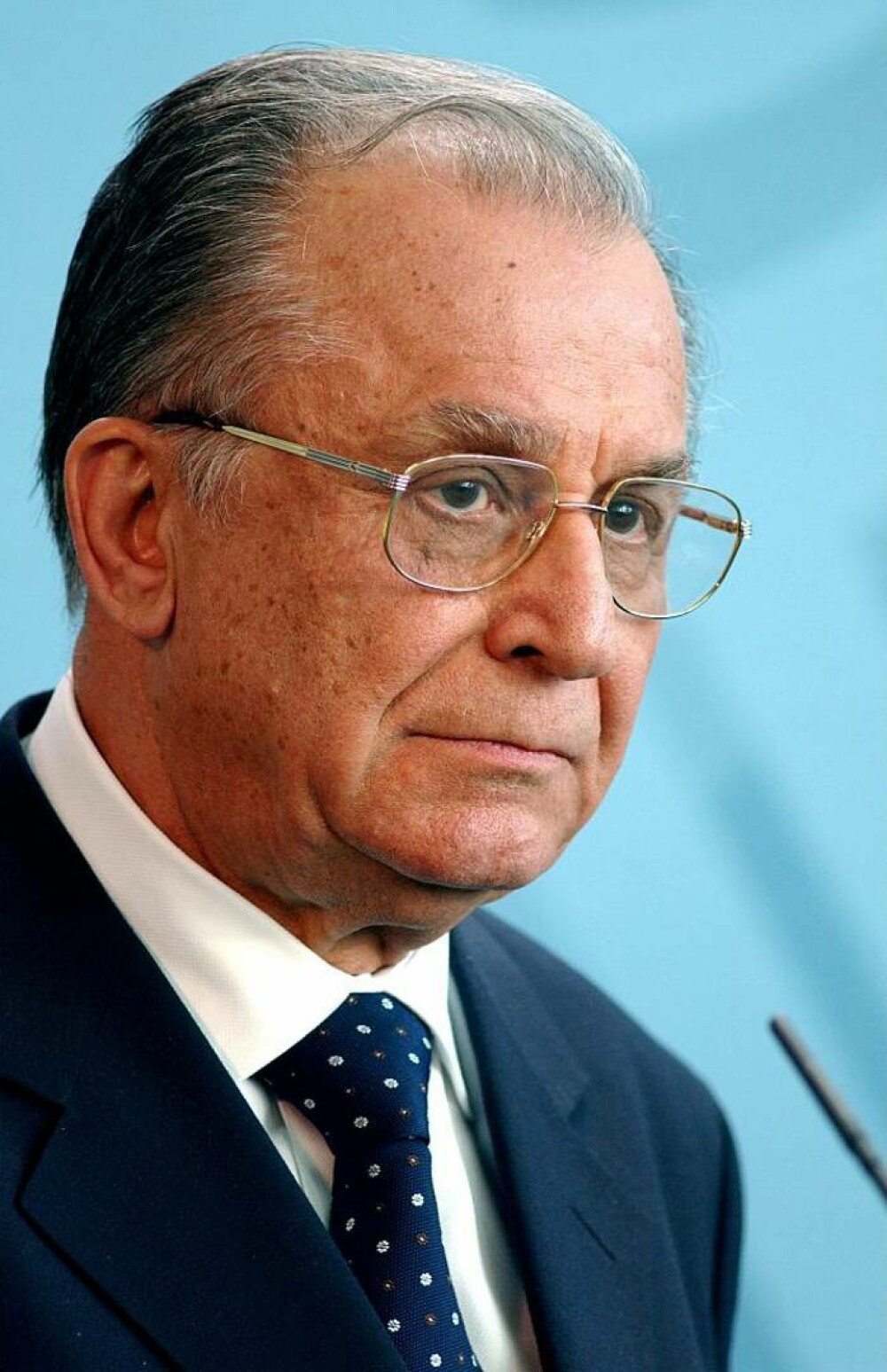 Viața lui Ion Iliescu în imagini. Momente cheie din cariera primului președinte al României postcomuniste | FOTO - Imaginea 12