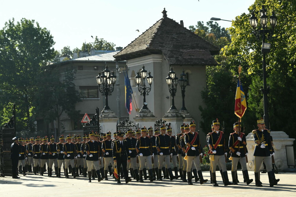 Funeraliile lui Ion Iliescu. Peste 1.000 de oameni i-au adus ultimul omagiu: „Nici pe patul de moarte nu i-a murit zâmbetul” - Imaginea 4