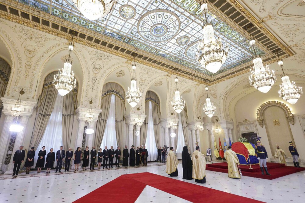 Mesajul soţiei lui Ion Iliescu, la catafalcul fostului preşedinte: 