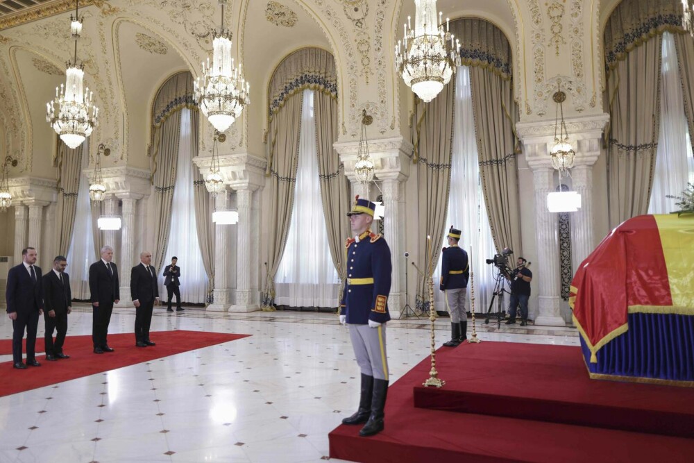 Mesajul soţiei lui Ion Iliescu, la catafalcul fostului preşedinte: 