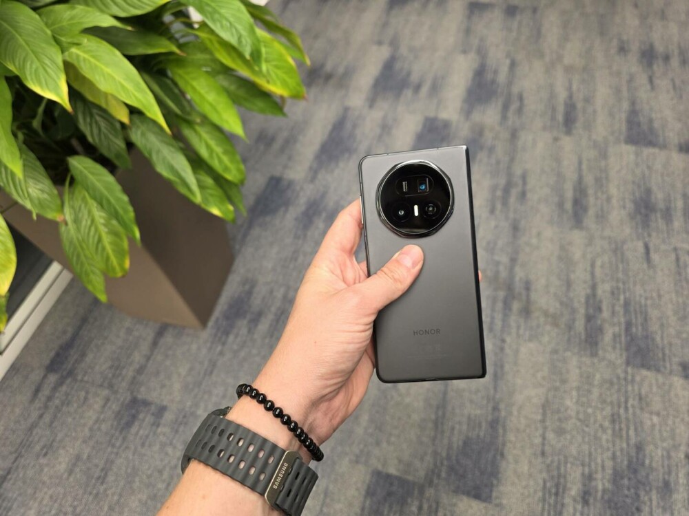 Honor Magic V5: Ce spune Marian Andrei de la I Like IT despre cel mai subțire telefon pliabil din lume - Imaginea 9