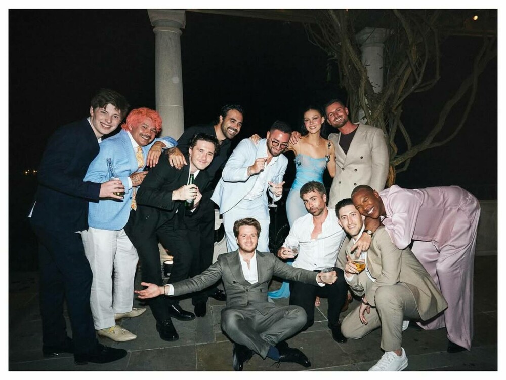 Brooklyn Beckham și Nicola Peltz şi-au reînnoit jurămintele de căsătorie. El nu a invitat niciun membru al familiei lui. FOTO - Imaginea 11