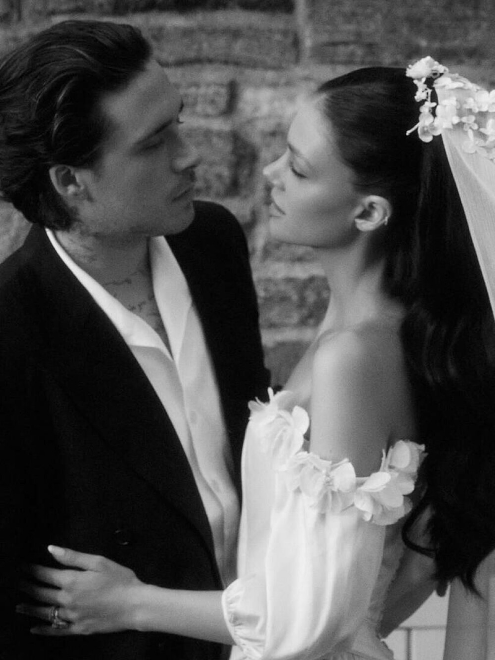 Brooklyn Beckham și Nicola Peltz şi-au reînnoit jurămintele de căsătorie. El nu a invitat niciun membru al familiei lui. FOTO - Imaginea 5